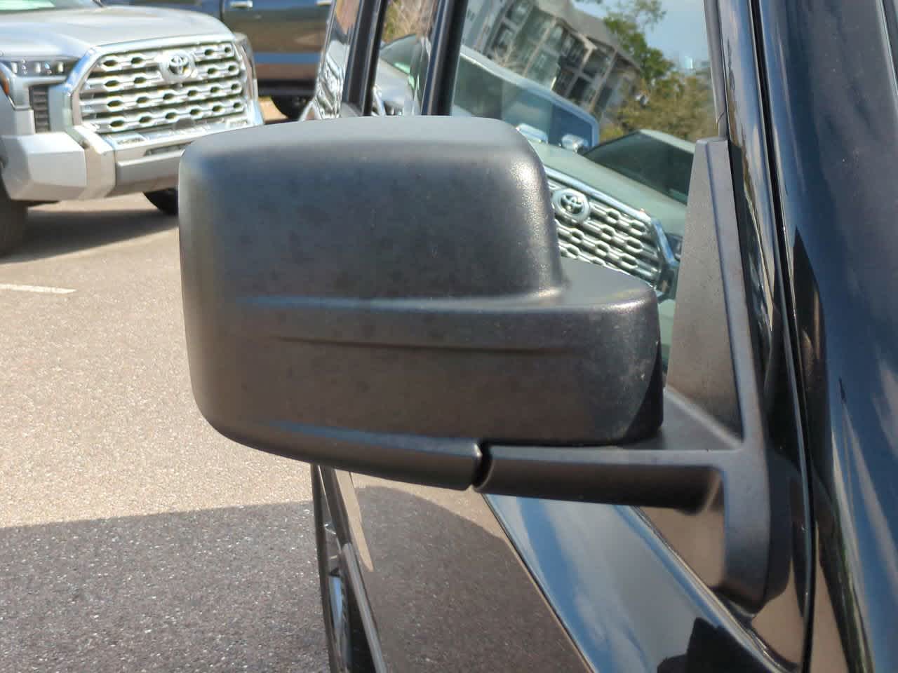 Thumbnail: 2017 Jeep Patriot - 12