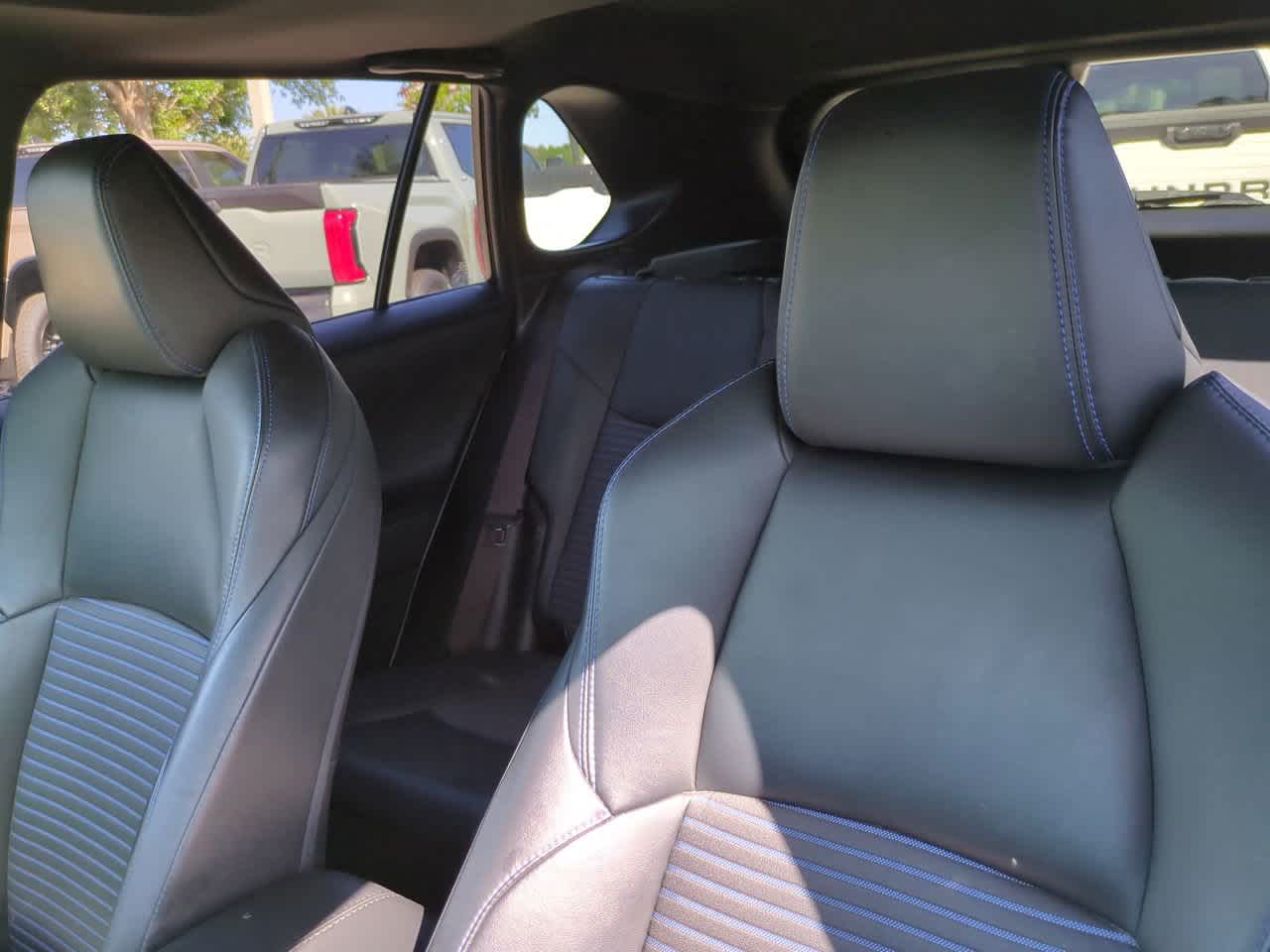 Thumbnail: 2019 Toyota RAV4 - 8