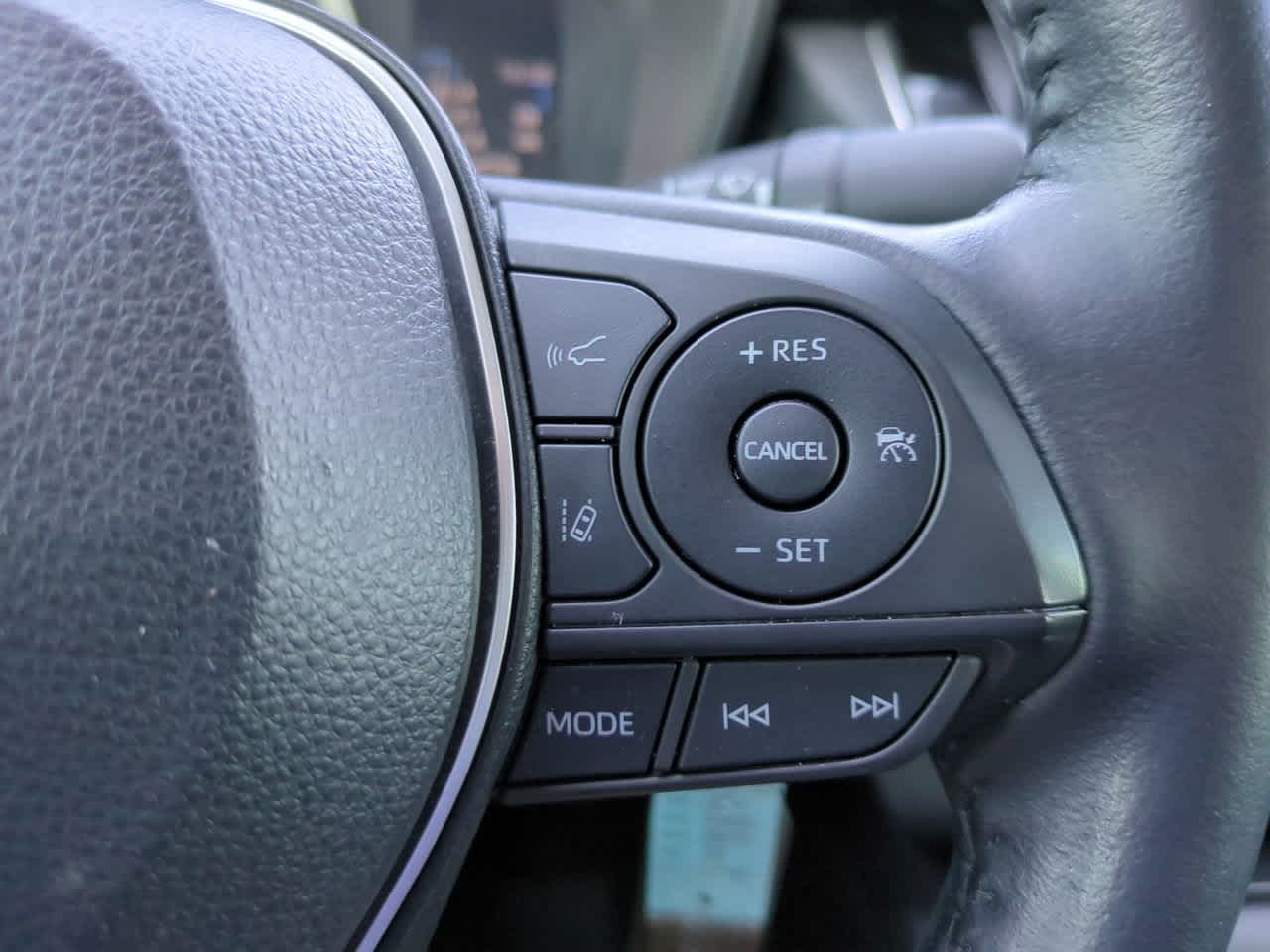 Thumbnail: 2022 Toyota Corolla - 23