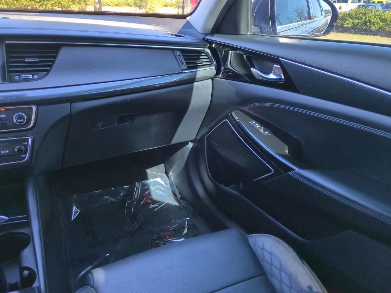 Thumbnail: 2019 Kia Cadenza - 16