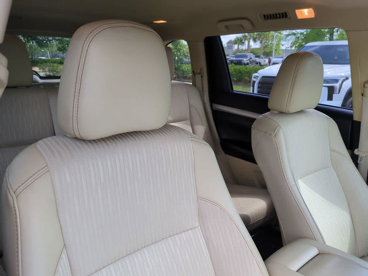 Thumbnail: 2019 Toyota Highlander - 7