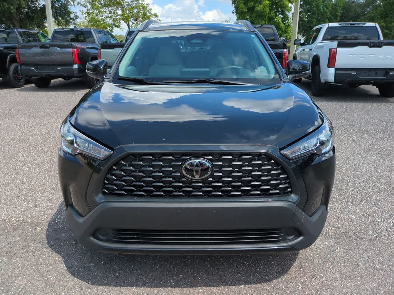 Thumbnail: 2023 Toyota Corolla Cross - 9