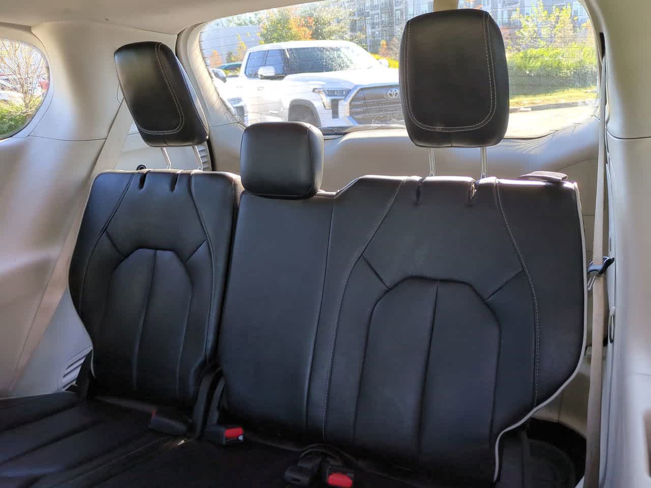 Thumbnail: 2022 Chrysler Pacifica - 13