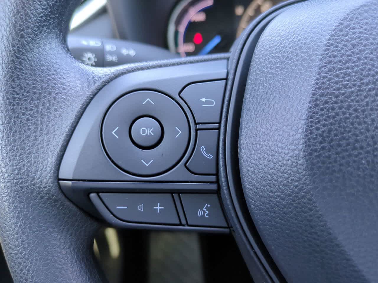 Thumbnail: 2025 Toyota RAV4 - 22