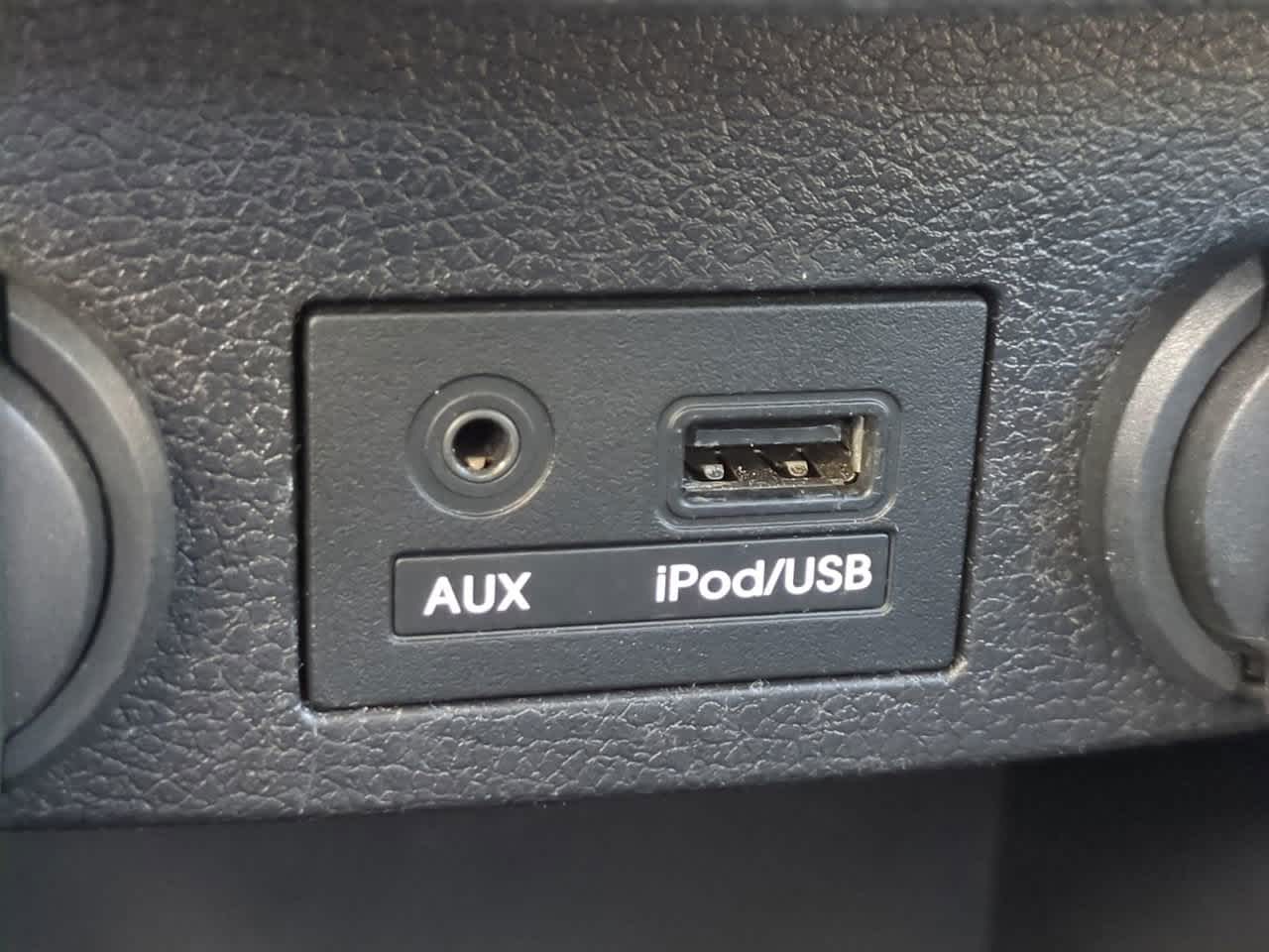 Thumbnail: 2013 Hyundai Veloster - 18