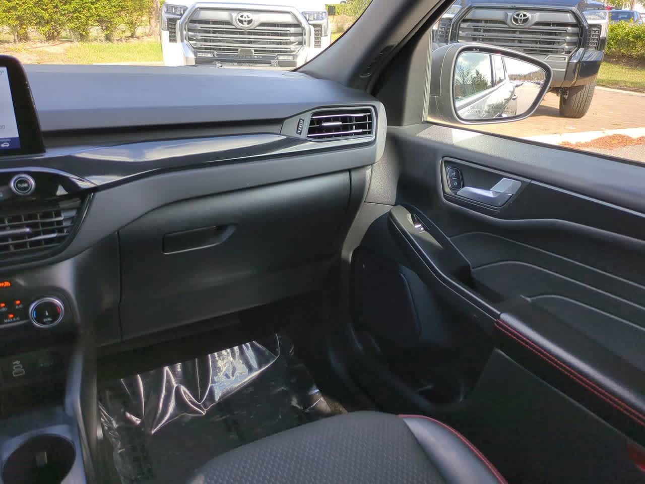 Thumbnail: 2025 Ford Escape - 16