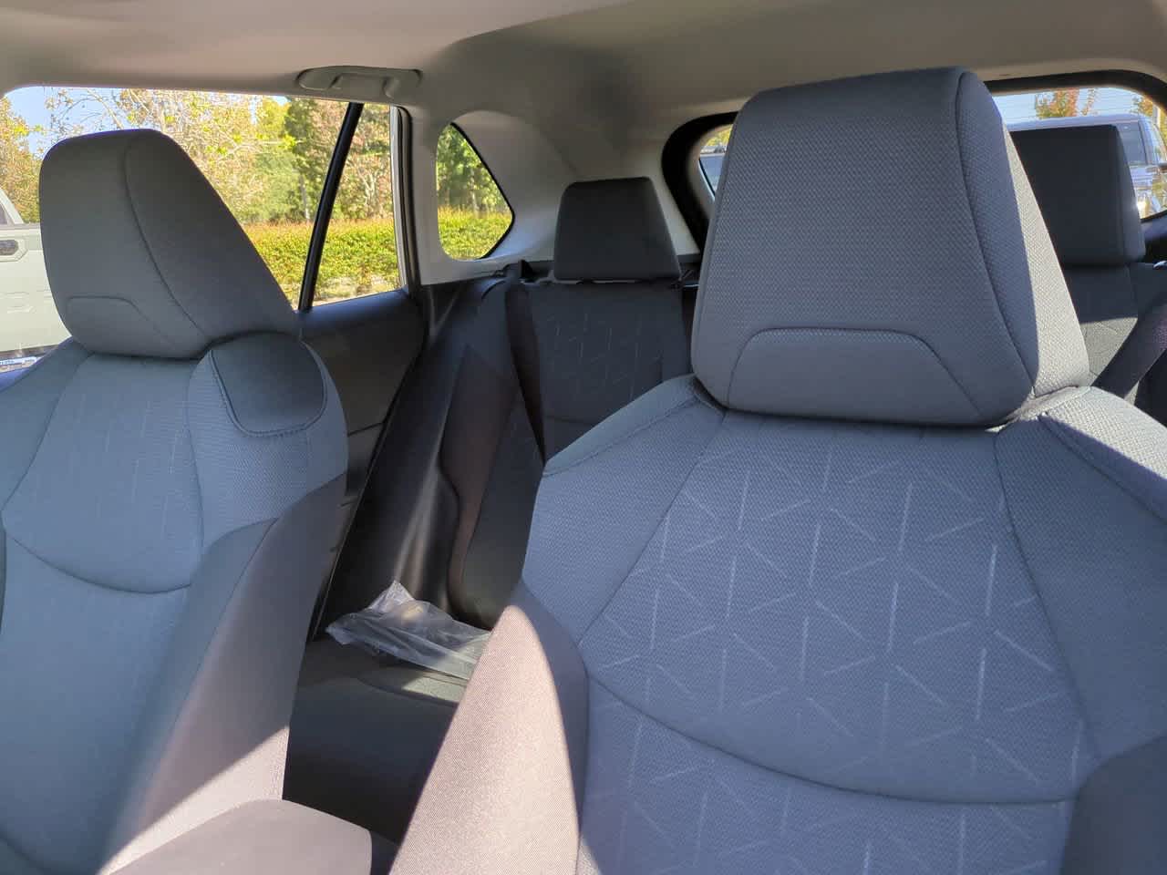 Thumbnail: 2025 Toyota RAV4 - 8