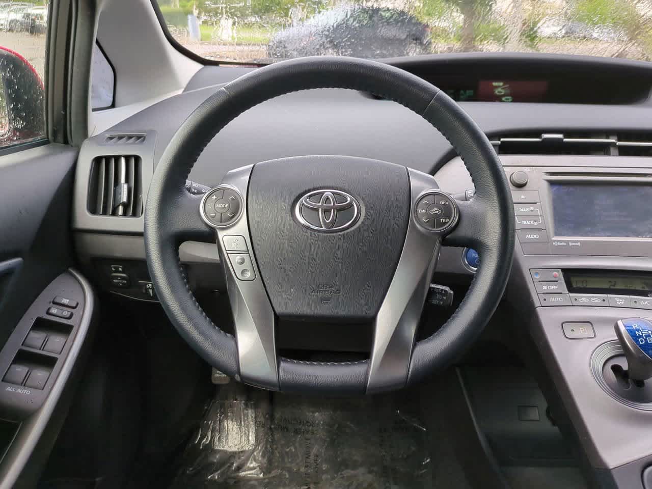 Thumbnail: 2015 Toyota Prius - 15