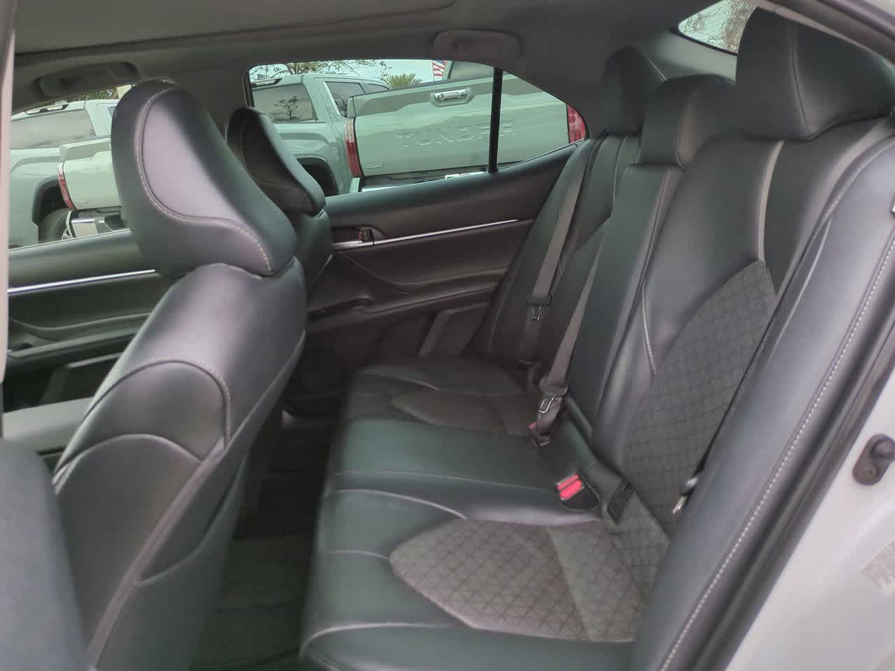 Thumbnail: 2018 Toyota Camry - 13