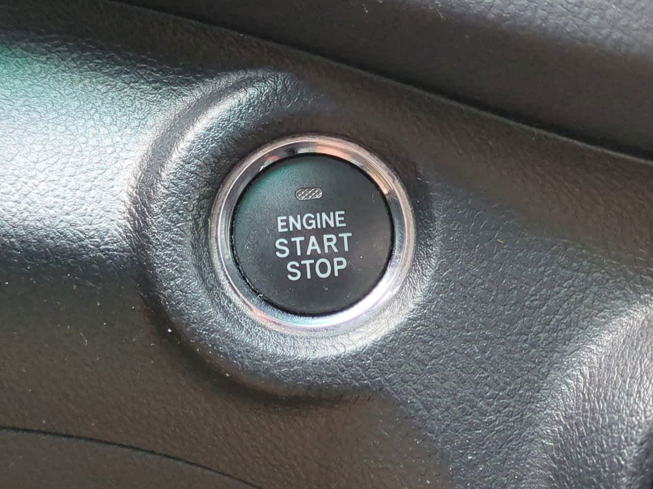 Thumbnail: 2013 Toyota Highlander - 27