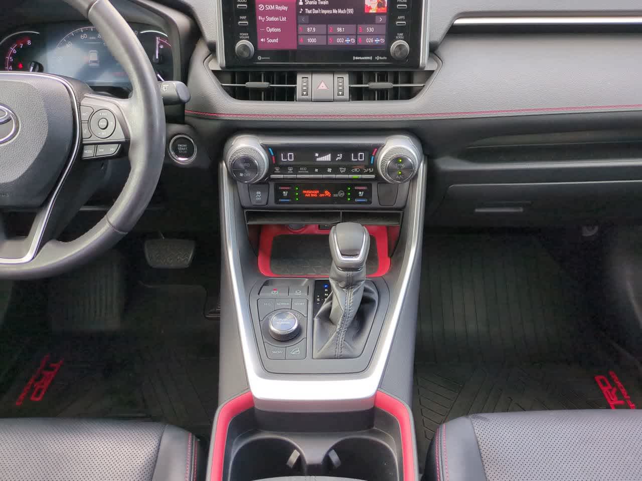 Thumbnail: 2020 Toyota RAV4 - 18