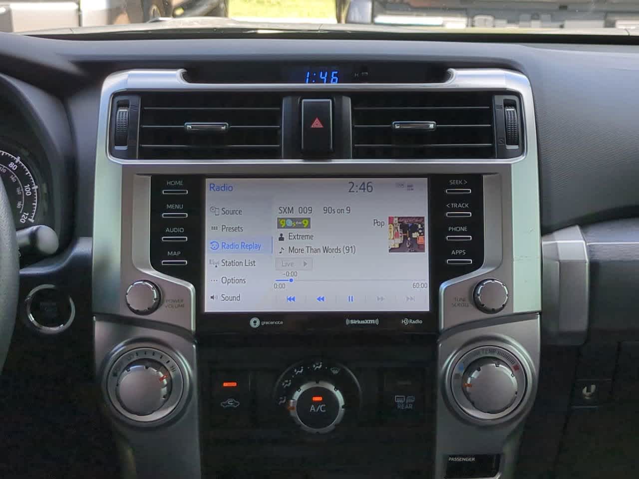 Thumbnail: 2022 Toyota 4Runner - 17