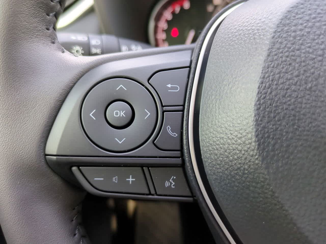 Thumbnail: 2025 Toyota RAV4 - 24