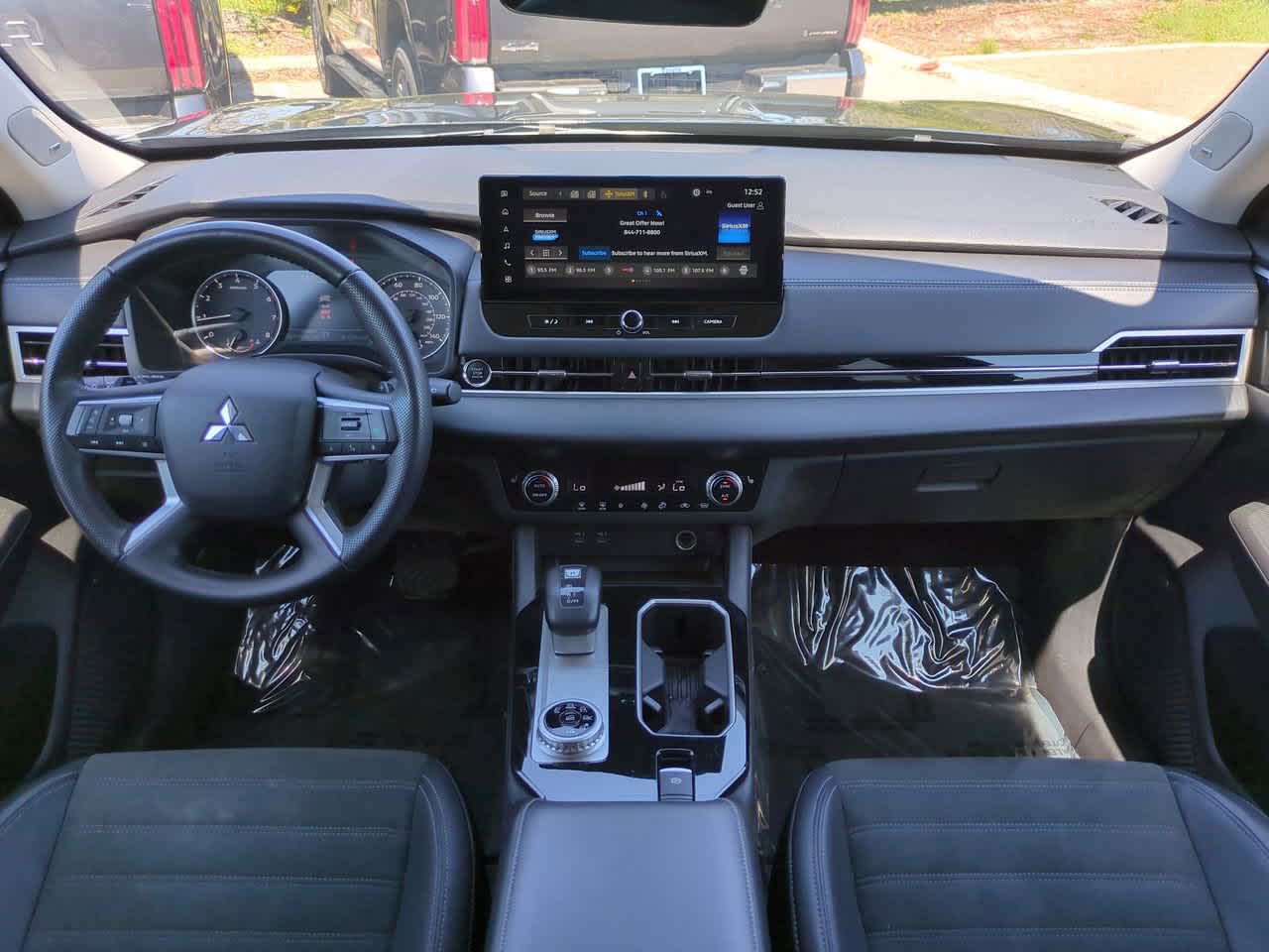 Thumbnail: 2025 Mitsubishi Outlander - 15