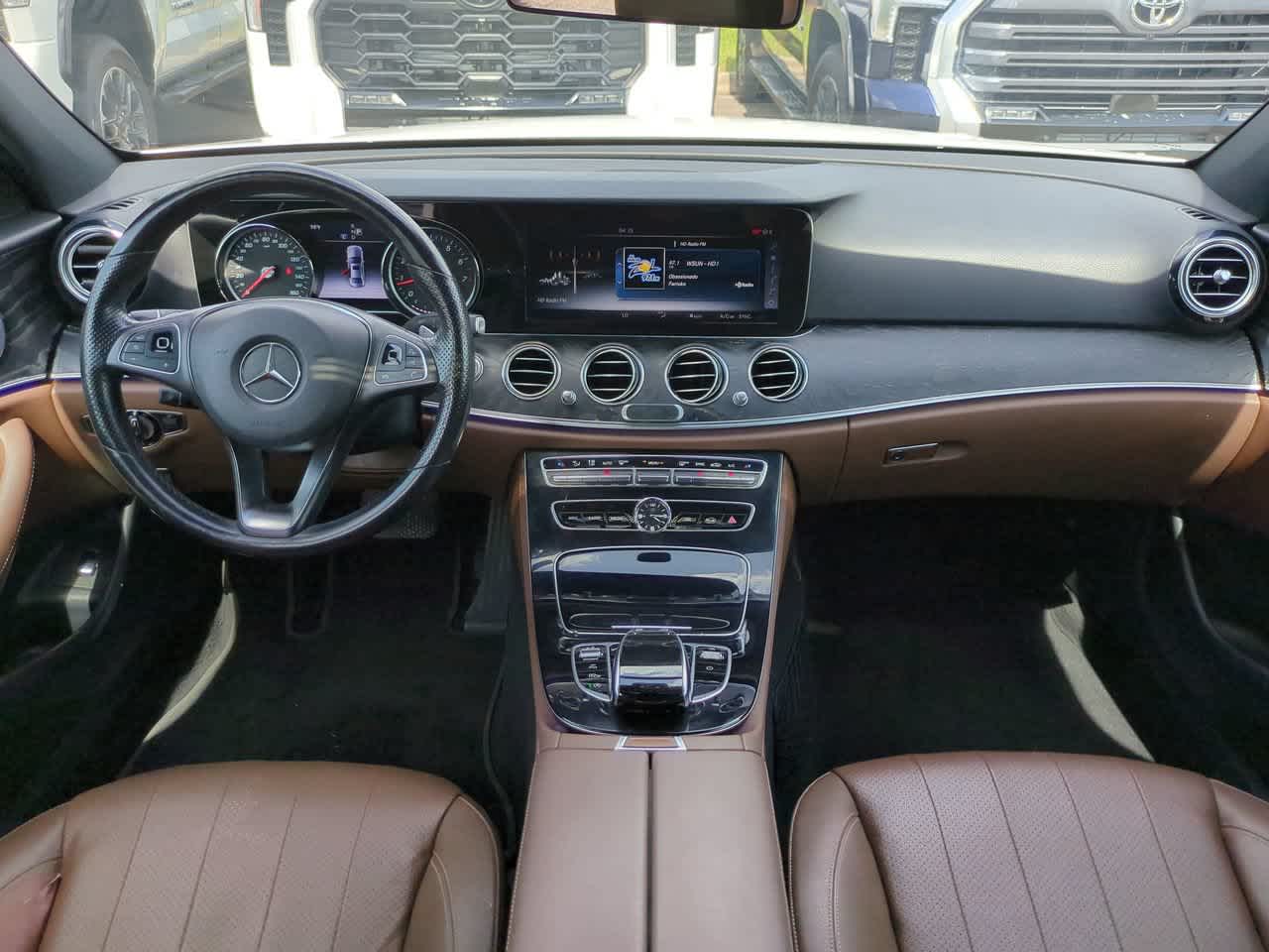 Thumbnail: 2017 Mercedes-Benz E-Class - 14