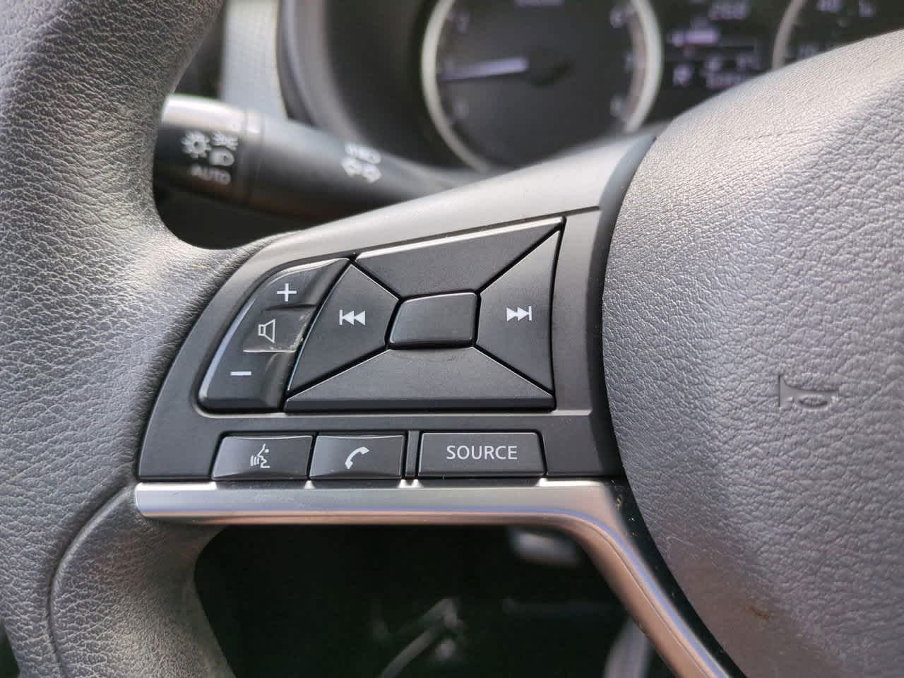 2020 Nissan Kicks S 22