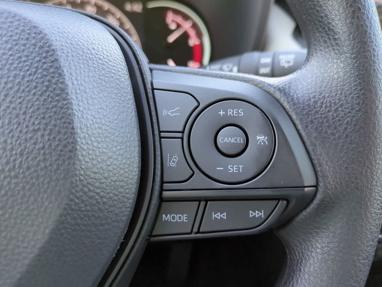 Thumbnail: 2025 Toyota RAV4 - 22