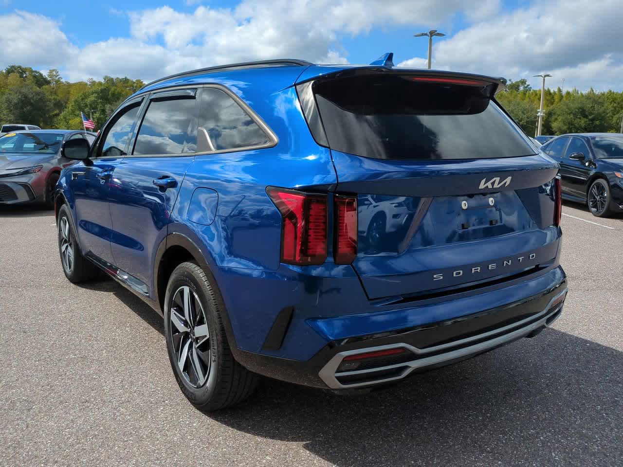 Thumbnail: 2022 Kia Sorento - 4