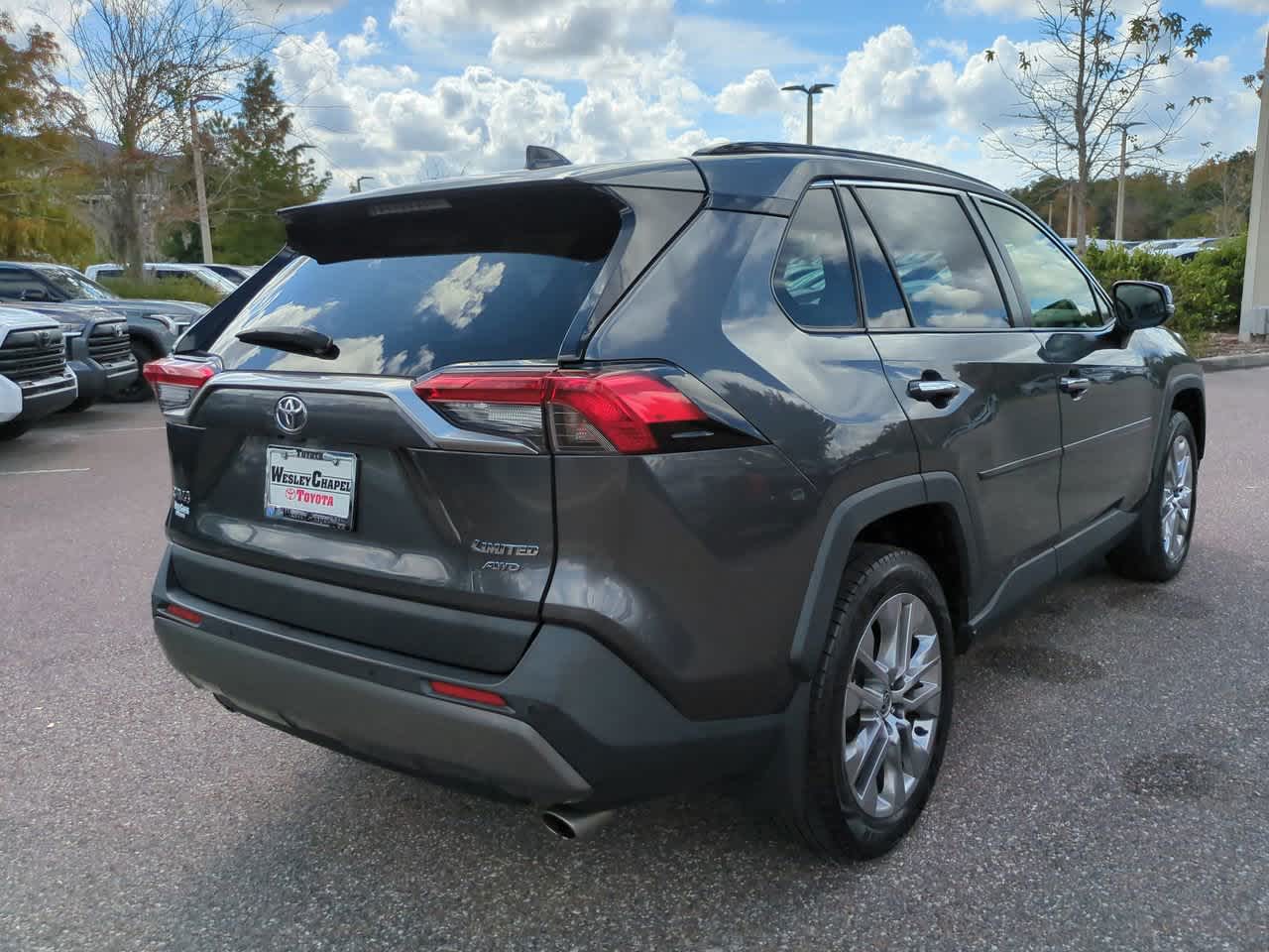 Thumbnail: 2020 Toyota RAV4 - 6
