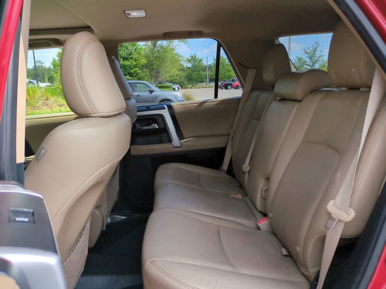Thumbnail: 2015 Toyota 4Runner - 13