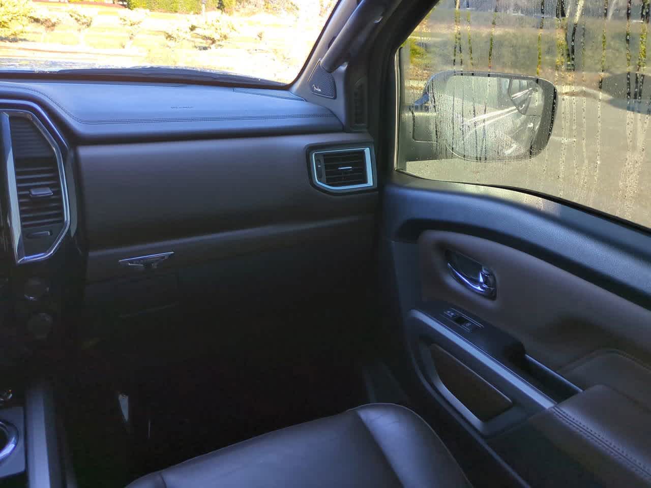 Thumbnail: 2020 Nissan Titan - 16