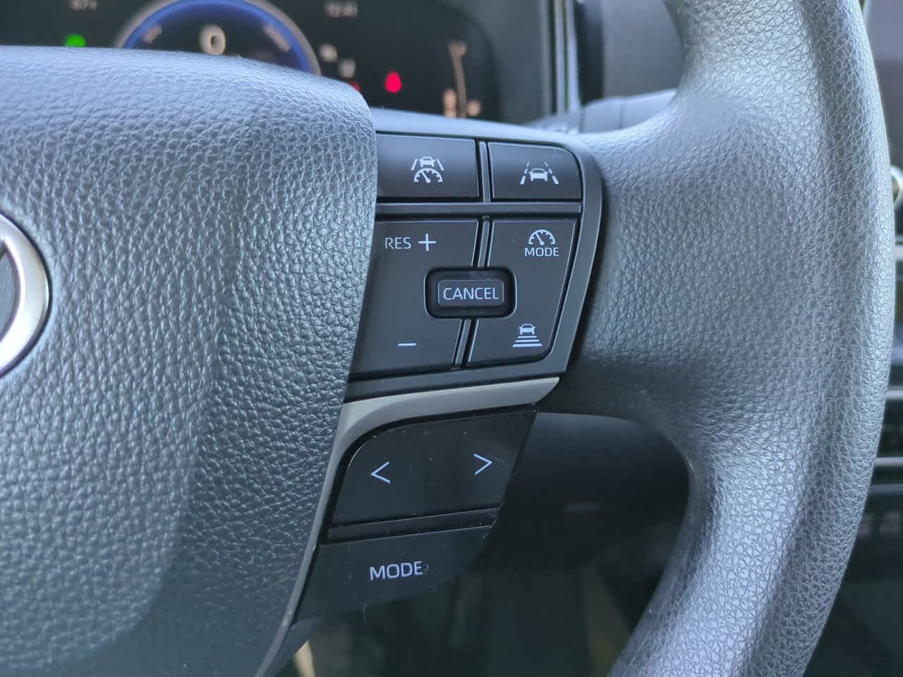 Thumbnail: 2025 Toyota Camry - 22