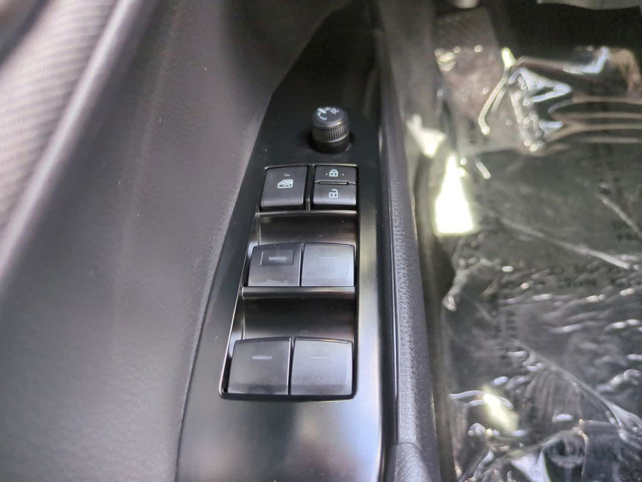 Thumbnail: 2025 Toyota Camry - 21