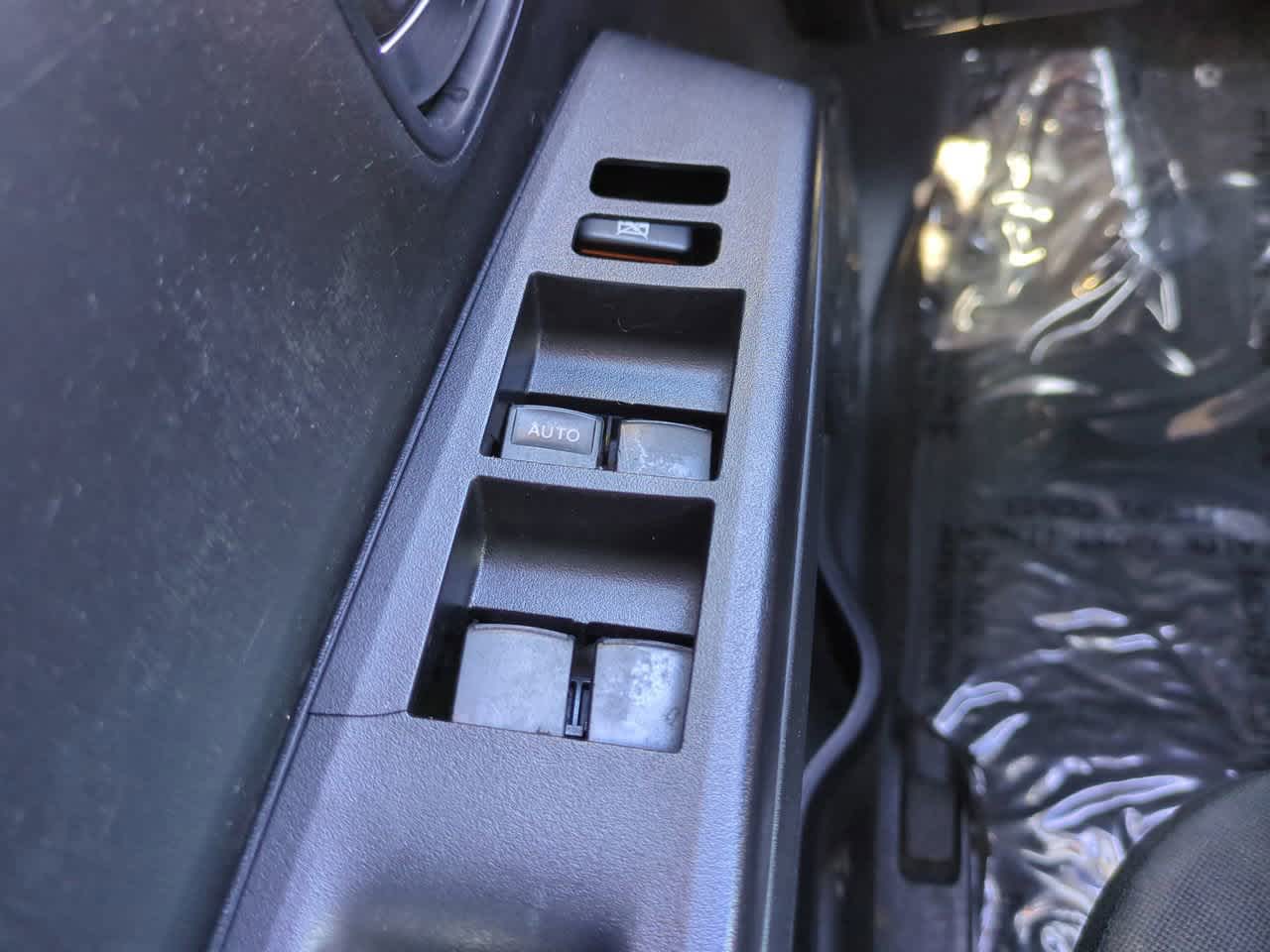 Thumbnail: 2013 Toyota Yaris - 19