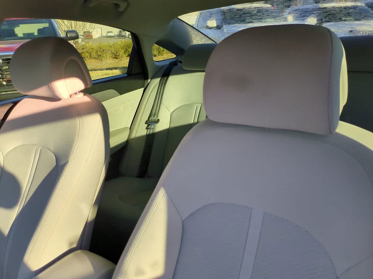 Thumbnail: 2015 Hyundai Sonata - 8