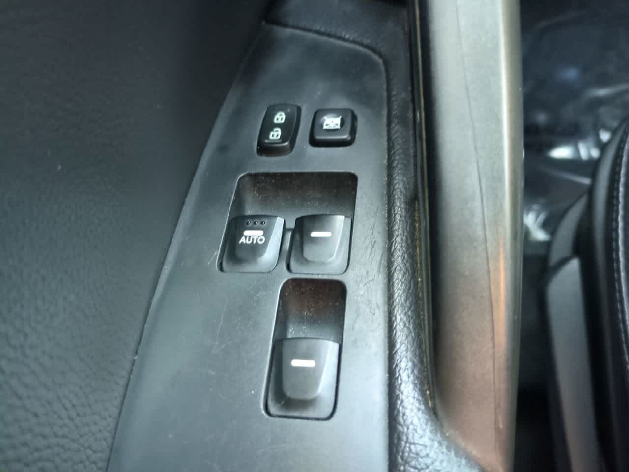 Thumbnail: 2013 Hyundai Veloster - 19