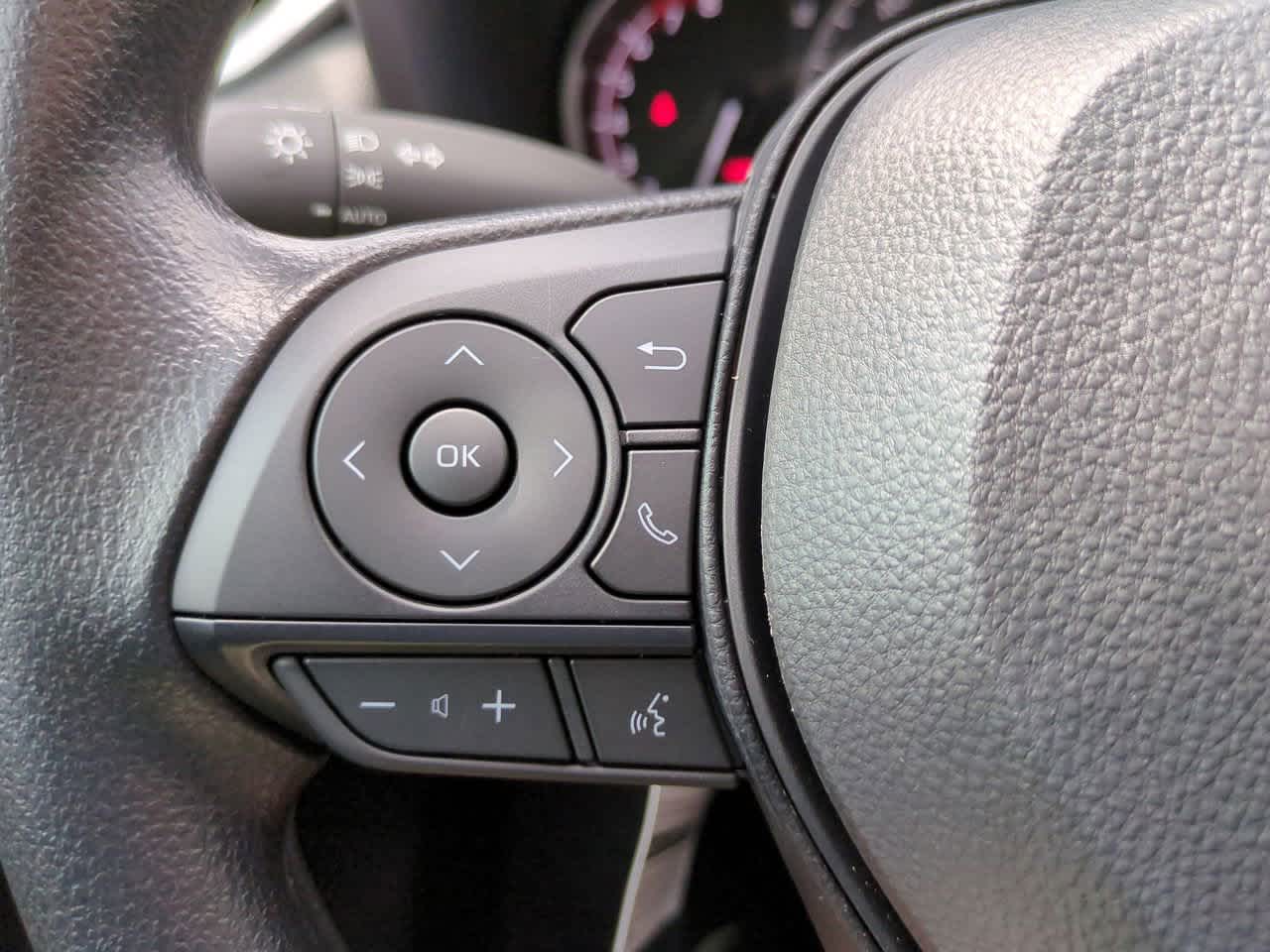 Thumbnail: 2025 Toyota RAV4 - 23