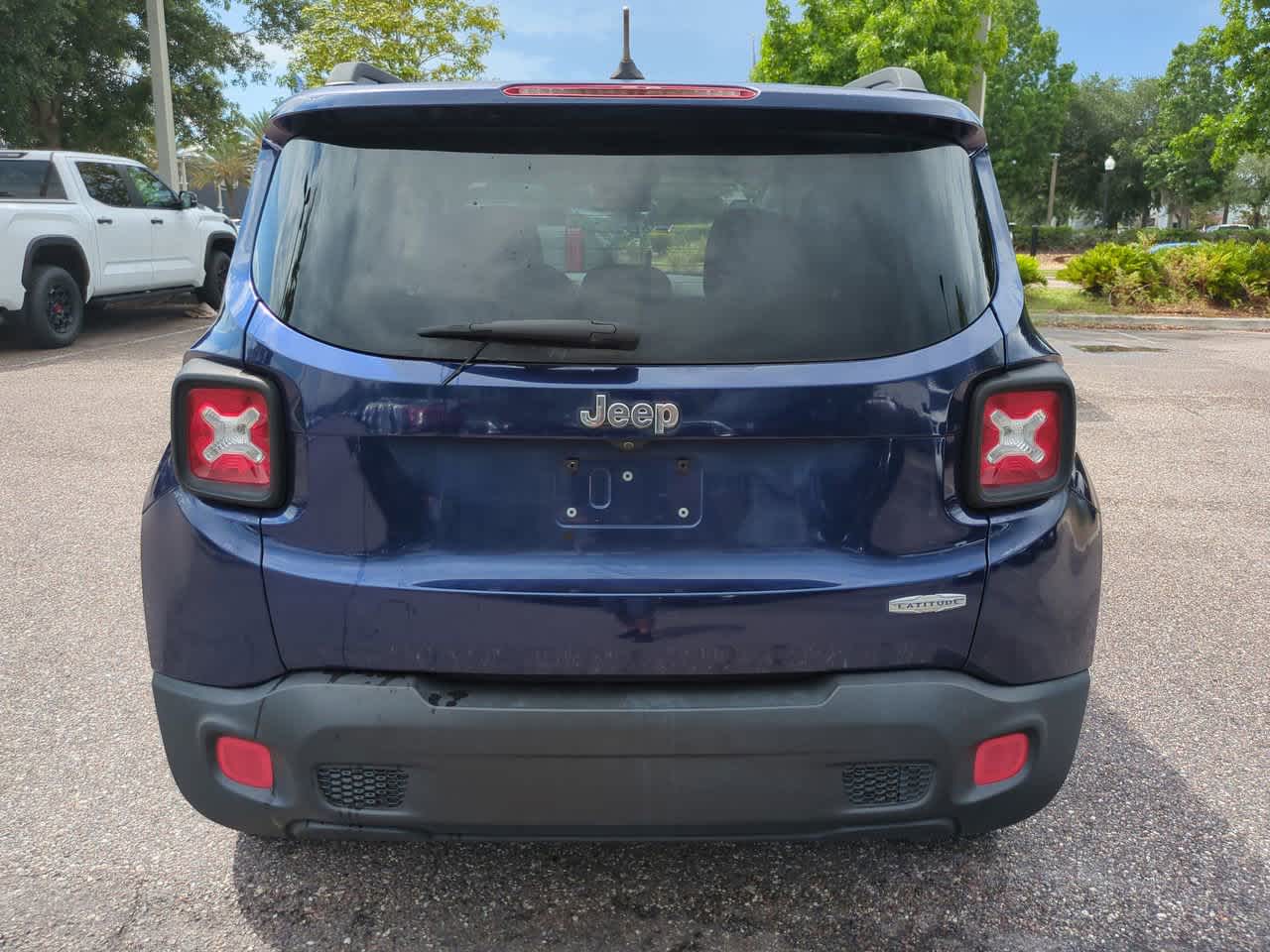Thumbnail: 2017 Jeep Renegade - 5