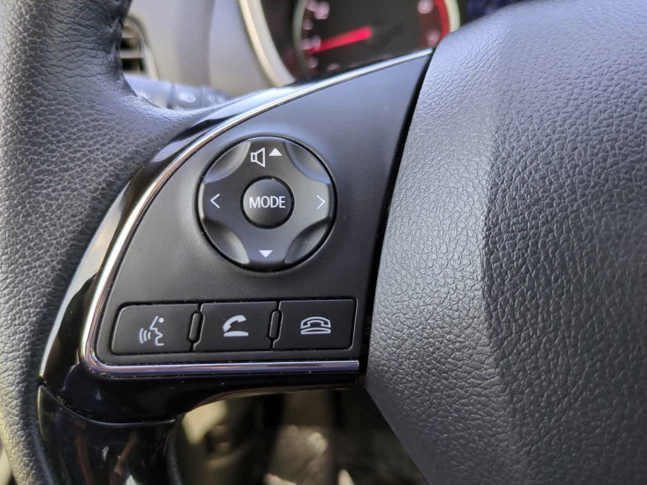 Thumbnail: 2025 Mitsubishi Eclipse Cross - 24