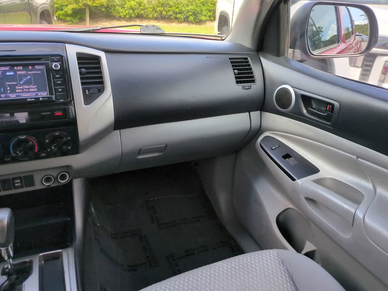 Thumbnail: 2015 Toyota Tacoma - 16