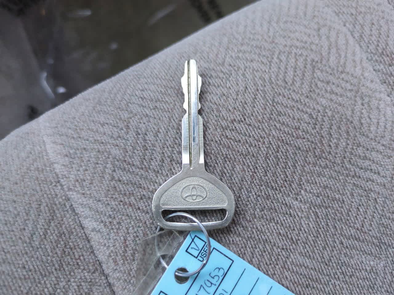 Thumbnail: 2001 Toyota Camry - 21