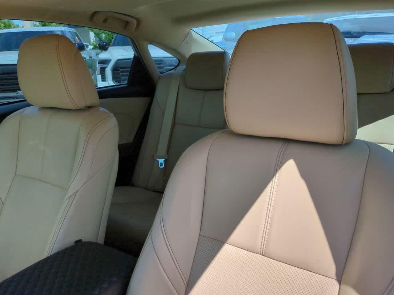 Thumbnail: 2016 Toyota Avalon - 8