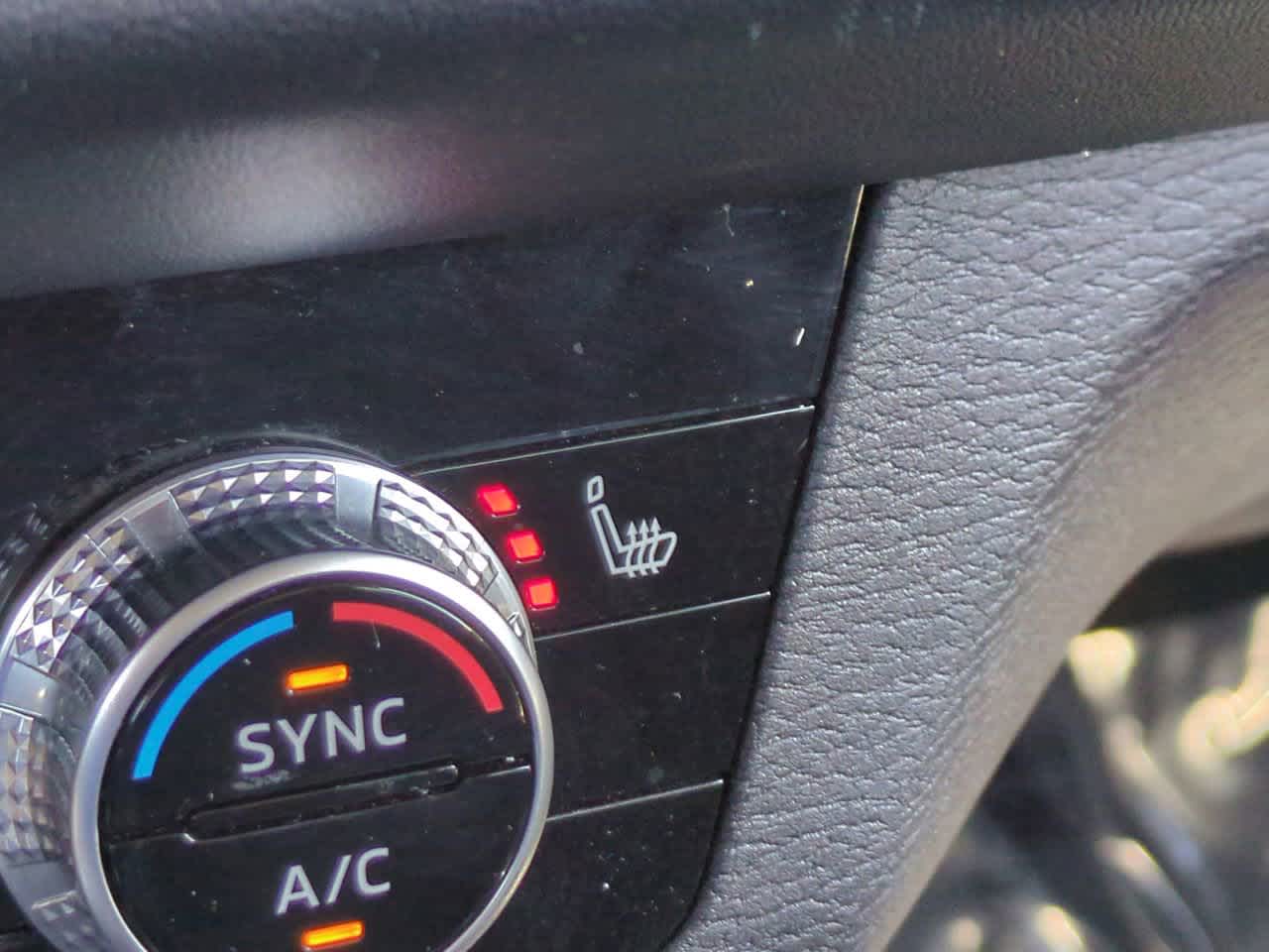 Thumbnail: 2025 Mitsubishi Outlander - 23