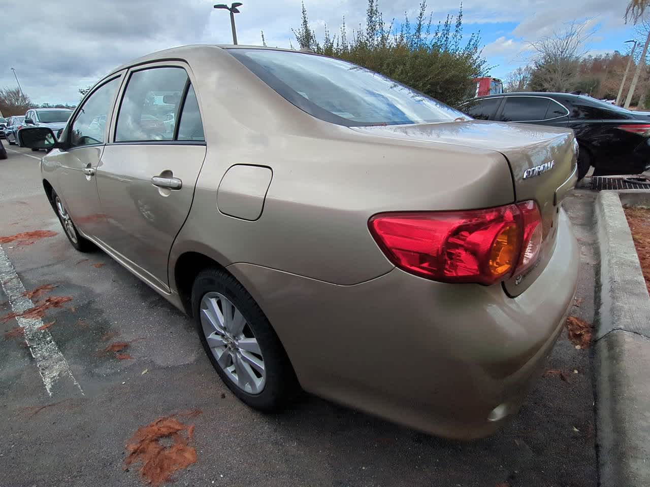 Thumbnail: 2009 Toyota Corolla - 3