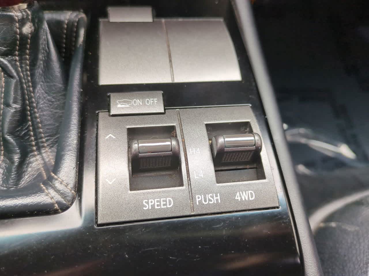 Thumbnail: 2014 Lexus GX - 23