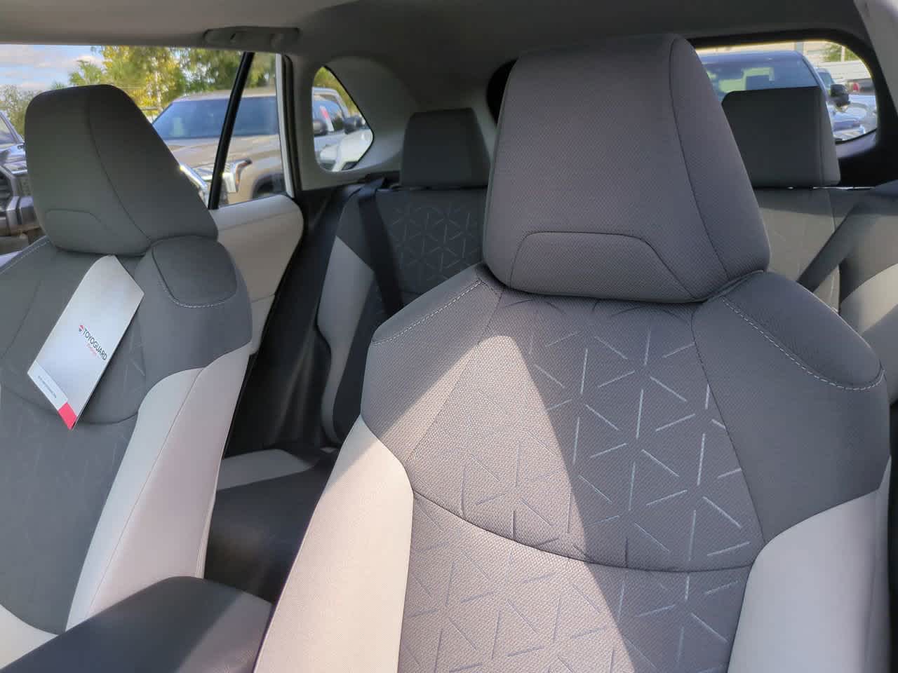 Thumbnail: 2025 Toyota RAV4 - 8