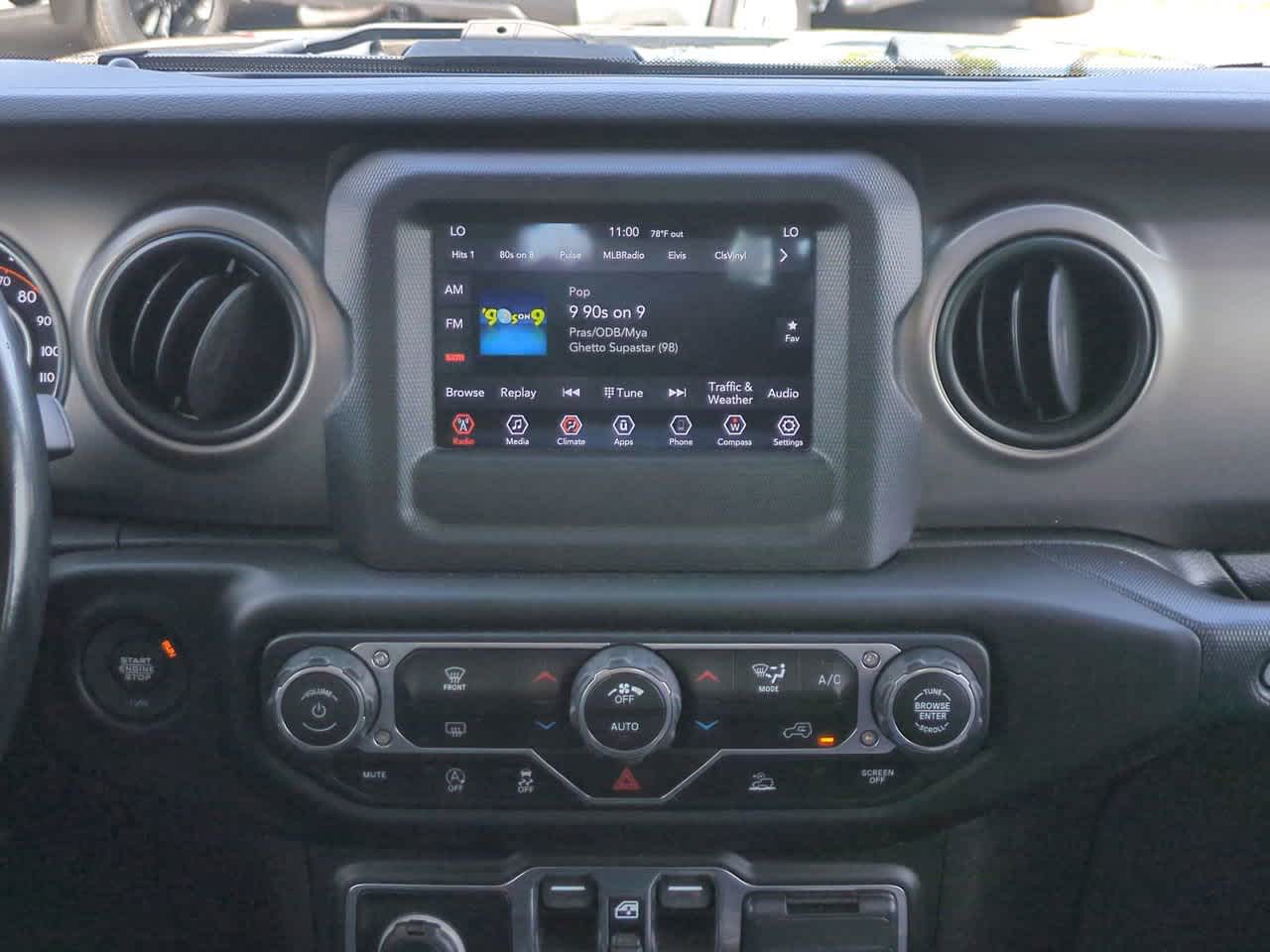 Thumbnail: 2020 Jeep Gladiator - 17