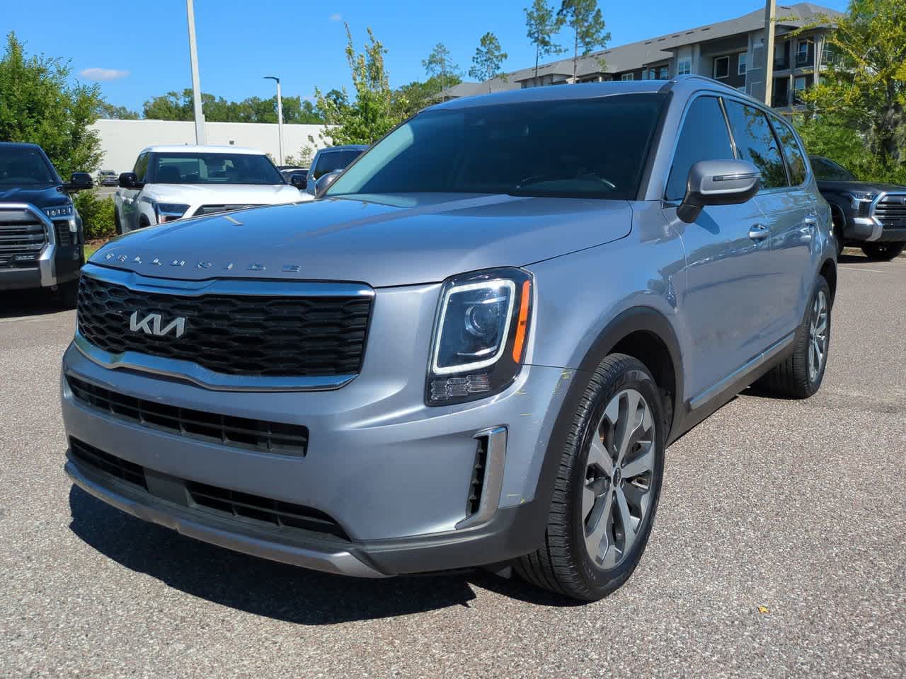 Thumbnail: 2022 Kia Telluride - 2