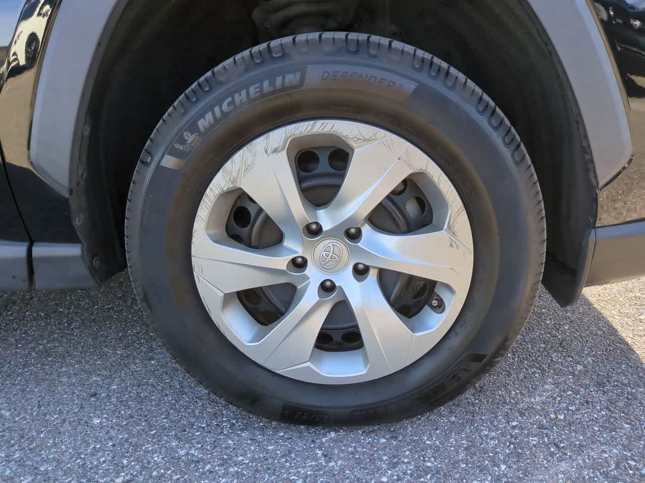 Thumbnail: 2020 Toyota RAV4 - 11