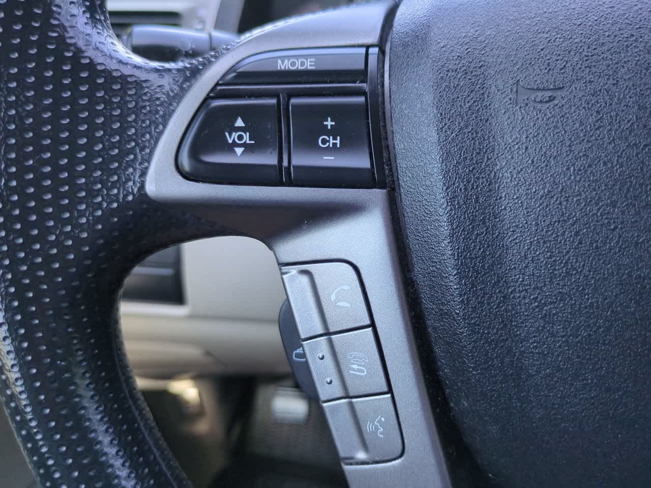 Thumbnail: 2016 Honda Odyssey - 23