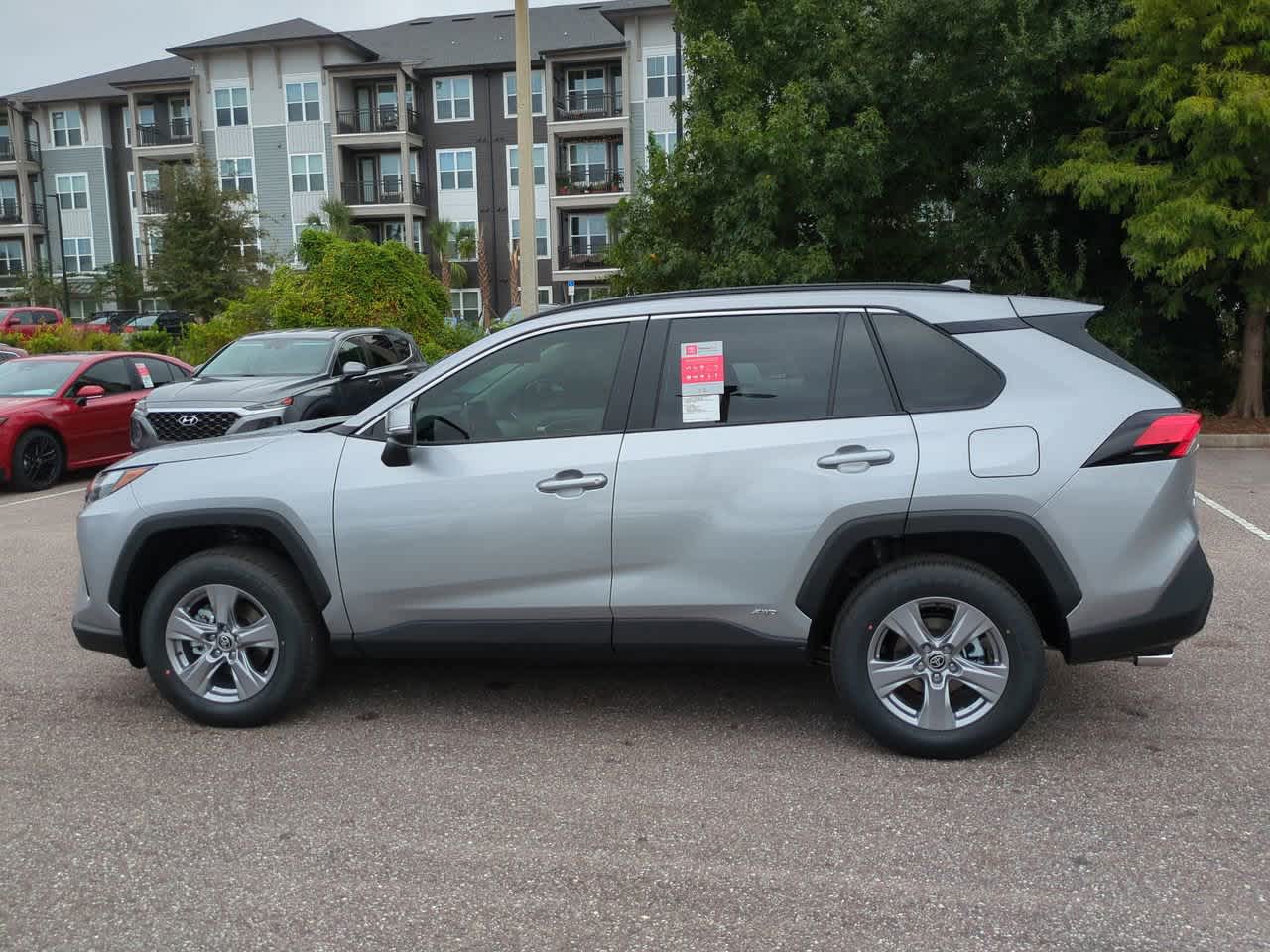 Thumbnail: 2025 Toyota RAV4 - 3