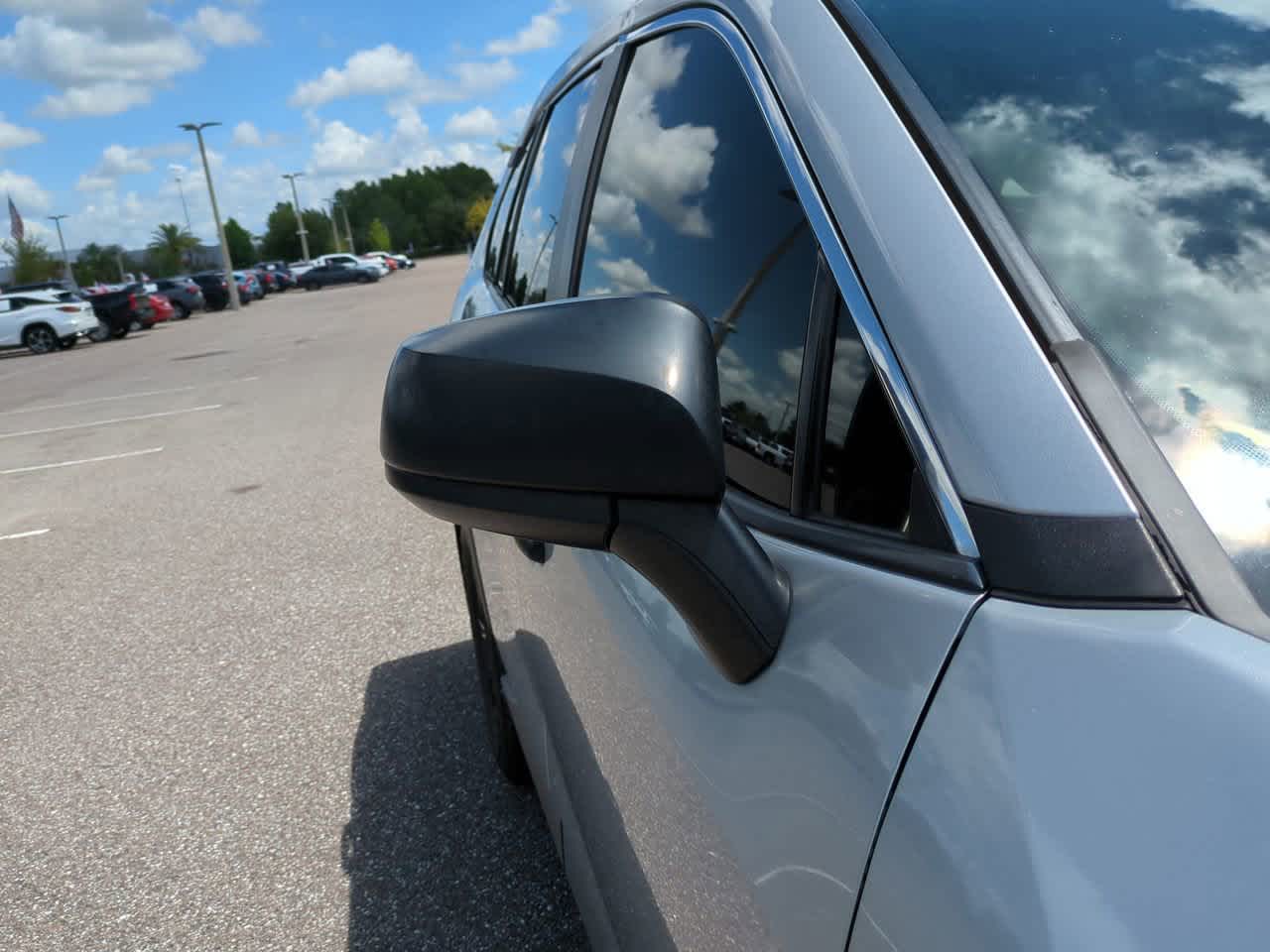 2019 Toyota RAV4 LE 12