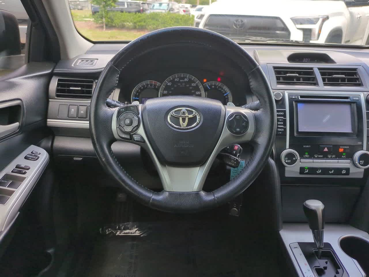 Thumbnail: 2012 Toyota Camry - 15