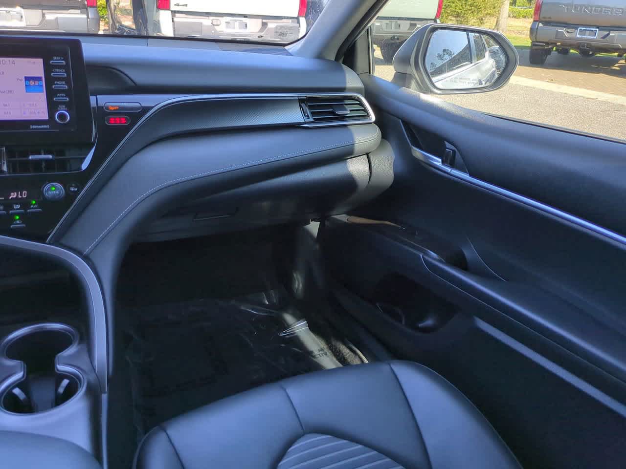 Thumbnail: 2022 Toyota Camry - 16