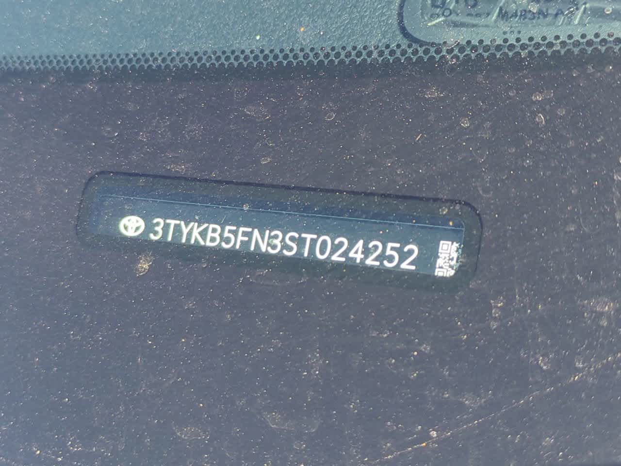 Thumbnail: 2025 Toyota Tacoma - 25