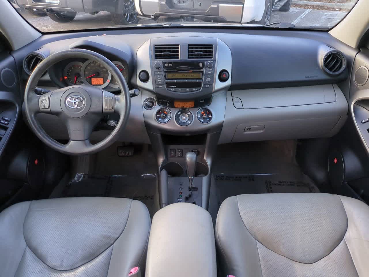 Thumbnail: 2009 Toyota RAV4 - 14